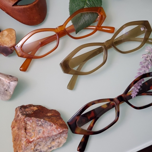 Angular Black Readers - Picture 5 of 5